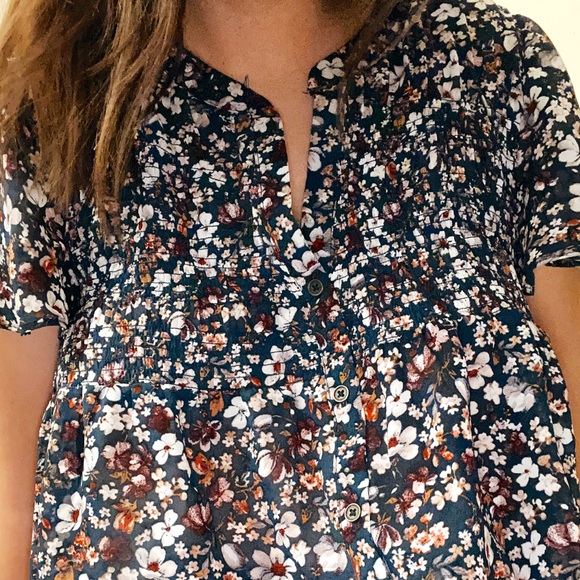 Floral Print Short Sleeve Top - Picture 3 of 3